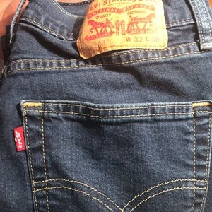 Levi jeans W:32 L:30